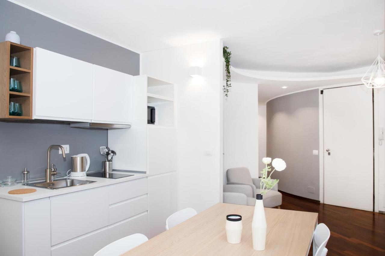 Hemeras Boutique Homes - 2 Luxury Apartments In The City Center มิลาน ภายนอก รูปภาพ